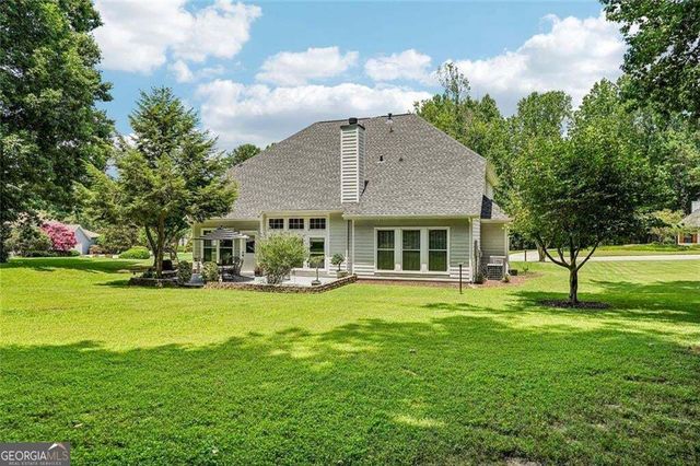 162 St Martin Drive, Suwanee, GA 30024