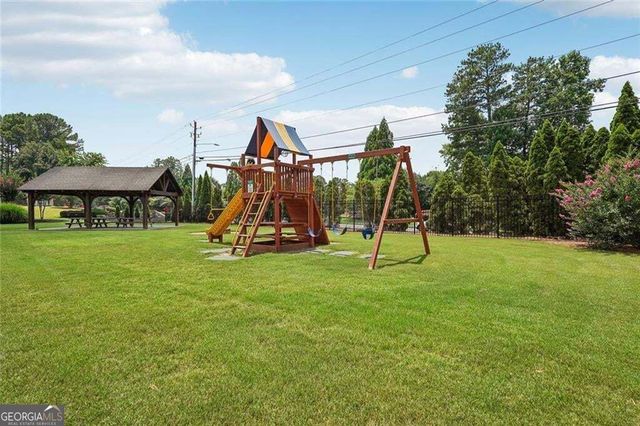 162 St Martin Drive, Suwanee, GA 30024