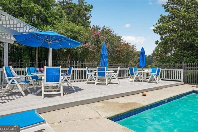 162 St Martin Drive, Suwanee, GA 30024