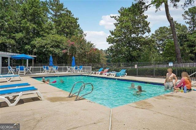 162 St Martin Drive, Suwanee, GA 30024