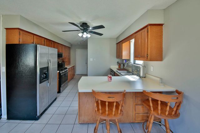 6388 BRIERGATE DR, Bartlett, TN 38134