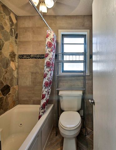 6388 BRIERGATE DR, Bartlett, TN 38134