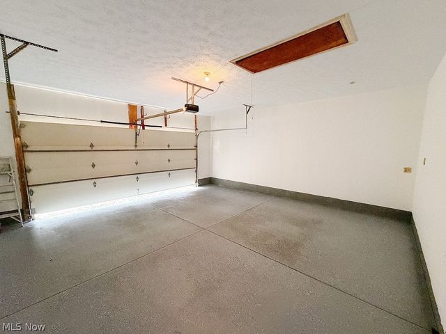 455 Barrenwood Drive, Wadsworth, OH 44281