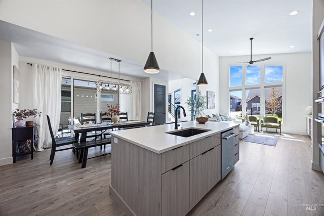 2296 E Valensole St, Meridian, ID 83642