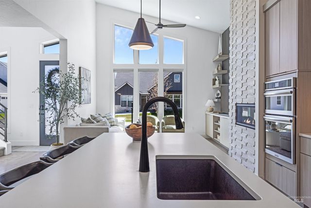 2296 E Valensole St, Meridian, ID 83642
