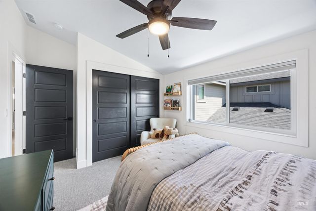 2296 E Valensole St, Meridian, ID 83642