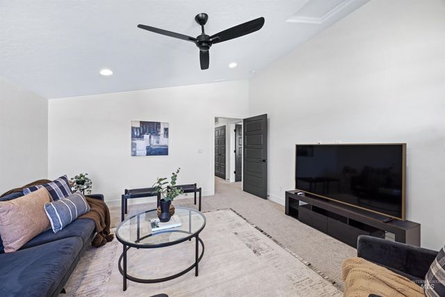 2296 E Valensole St, Meridian, ID 83642