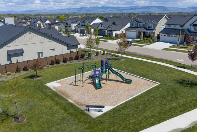 2296 E Valensole St, Meridian, ID 83642
