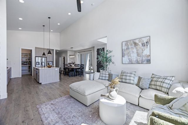 2296 E Valensole St, Meridian, ID 83642
