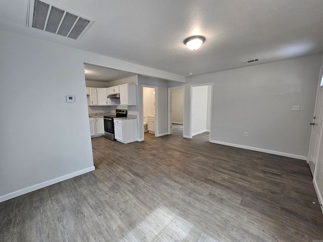 515 Poe St, North Little Rock, AR 72117