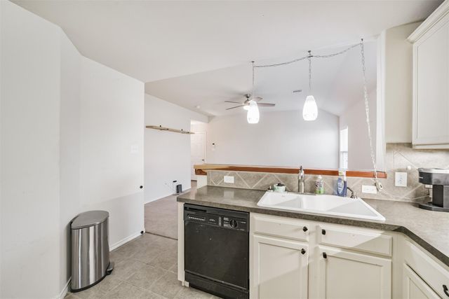 1609 Peach Dale Court, Conroe, TX 77301