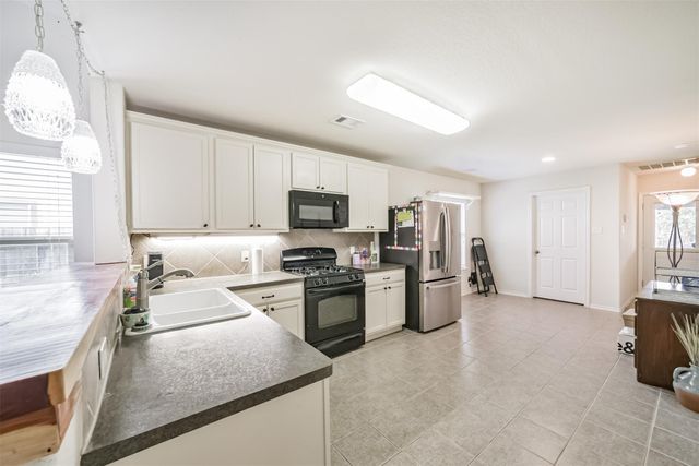 1609 Peach Dale Court, Conroe, TX 77301