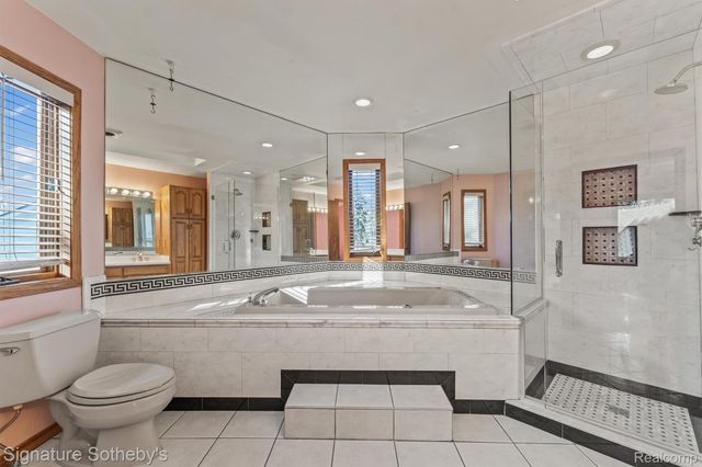 6571 Deer Ridge Drive, Independence Charter Township, MI 48348