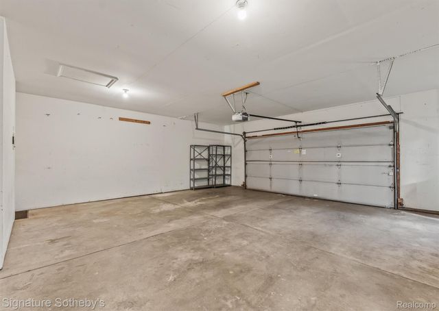 6571 Deer Ridge Drive, Independence Charter Township, MI 48348