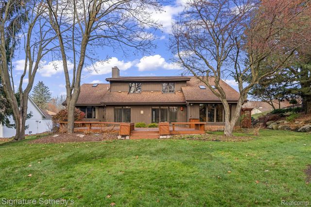 6571 Deer Ridge Drive, Independence Charter Township, MI 48348