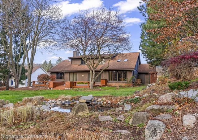 6571 Deer Ridge Drive, Independence Charter Township, MI 48348