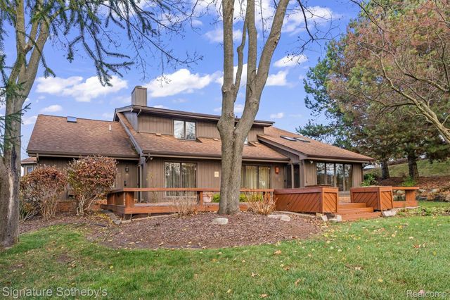 6571 Deer Ridge Drive, Independence Charter Township, MI 48348