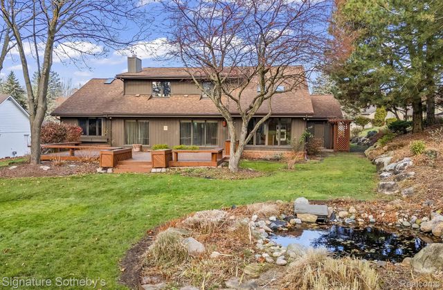 6571 Deer Ridge Drive, Independence Charter Township, MI 48348