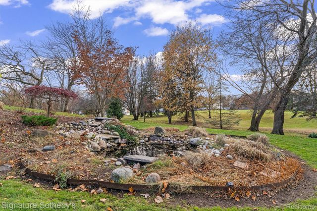 6571 Deer Ridge Drive, Independence Charter Township, MI 48348