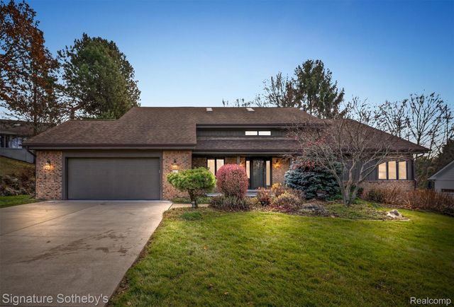 6571 Deer Ridge Drive, Independence Charter Township, MI 48348