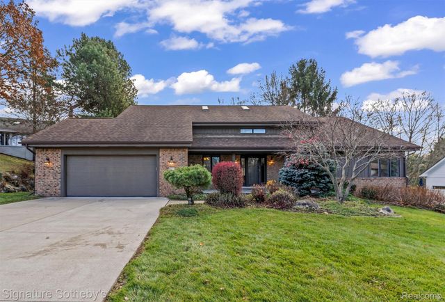 6571 Deer Ridge Drive, Independence Charter Township, MI 48348