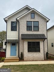 1027 Park Hill Drive, Gainesville, GA 30501
