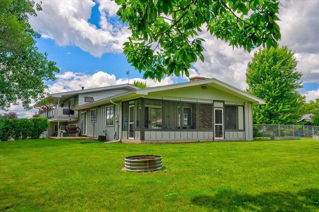 833 River Street, Portage, WI 53901