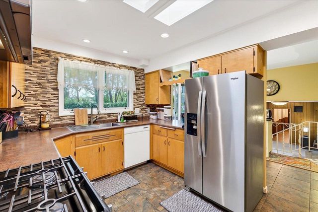 833 River Street, Portage, WI 53901