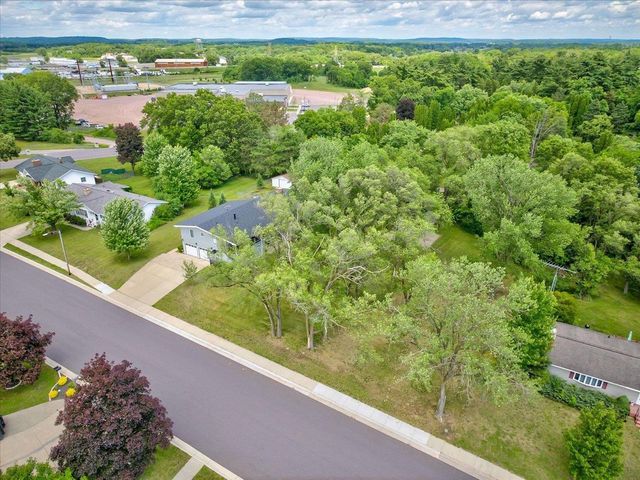 833 River Street, Portage, WI 53901
