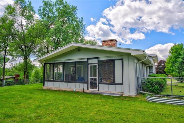 833 River Street, Portage, WI 53901