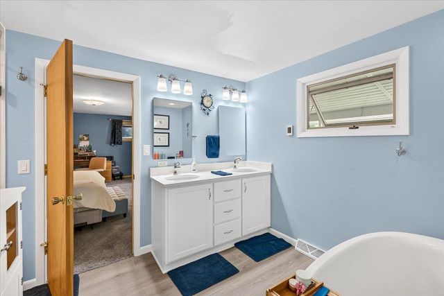 833 River Street, Portage, WI 53901