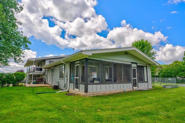 833 River Street, Portage, WI 53901