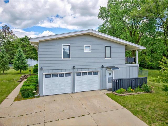 833 River Street, Portage, WI 53901