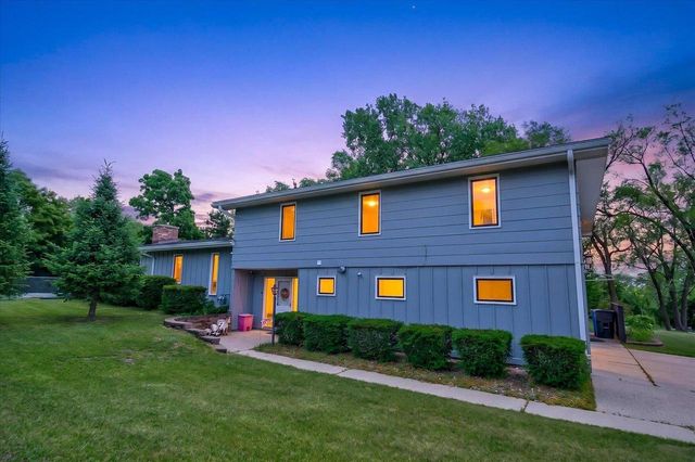 833 River Street, Portage, WI 53901