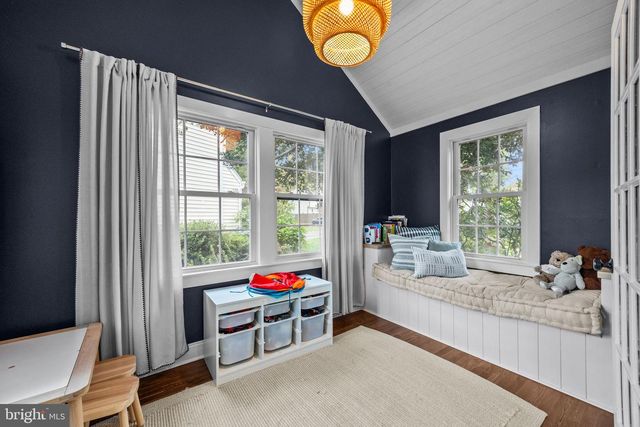 333 E BIRCH DR, Morrisville, PA 19067