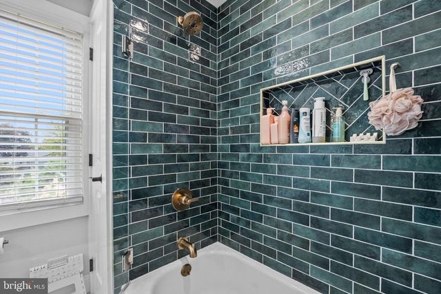 333 E BIRCH DR, Morrisville, PA 19067