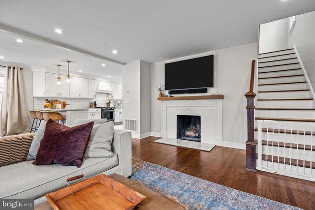 333 E BIRCH DR, Morrisville, PA 19067