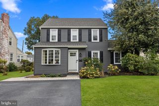 333 E BIRCH DR, Morrisville, PA 19067