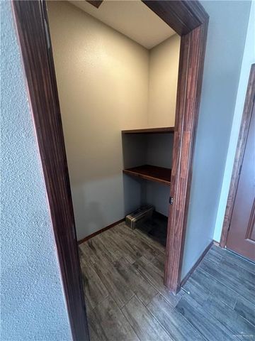 407 N Veterans Boulevard, Pharr, TX 78577