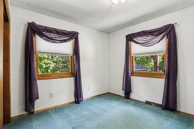 20112 13 Mile Road, Battle Creek, MI 49014