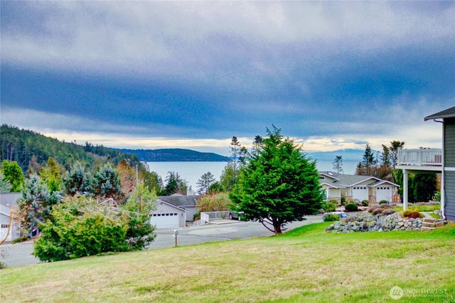 4512 Queen Ann Way, Anacortes, WA 98221