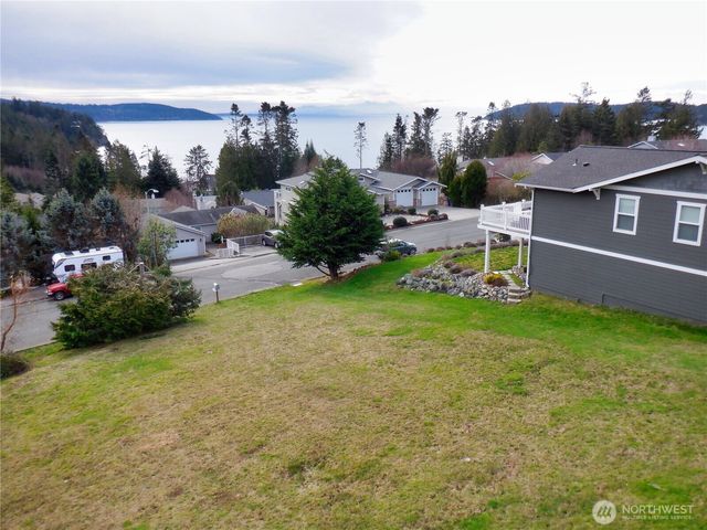 4512 Queen Ann Way, Anacortes, WA 98221