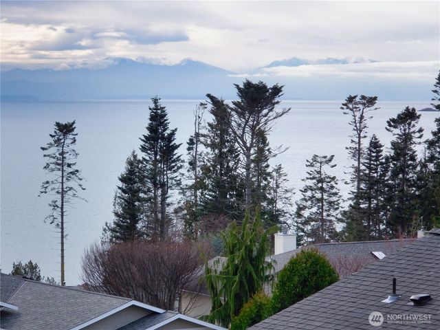 4512 Queen Ann Way, Anacortes, WA 98221