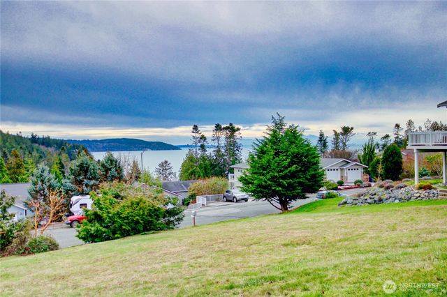 4512 Queen Ann Way, Anacortes, WA 98221