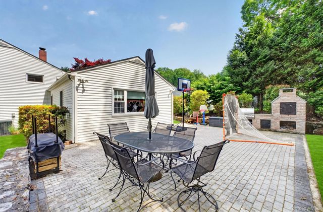 27 Meadow Road, Montrose, NY 10548