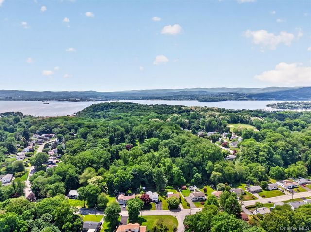 27 Meadow Road, Montrose, NY 10548