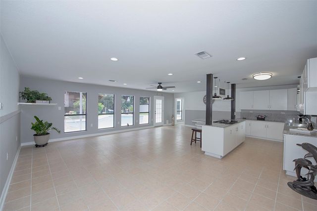 435 3rd Street, San Leon, TX 77539