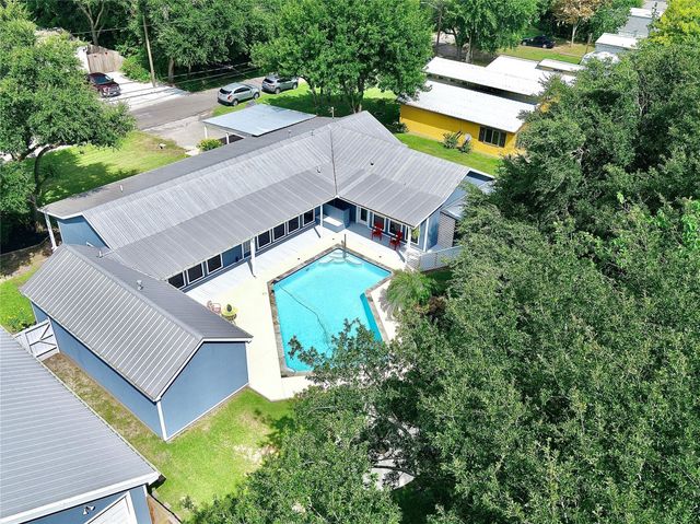 435 3rd Street, San Leon, TX 77539