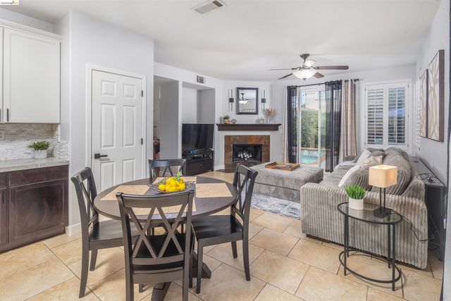 383 Stanwick St, Brentwood, CA 94513