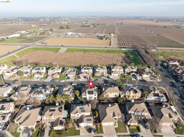 383 Stanwick St, Brentwood, CA 94513